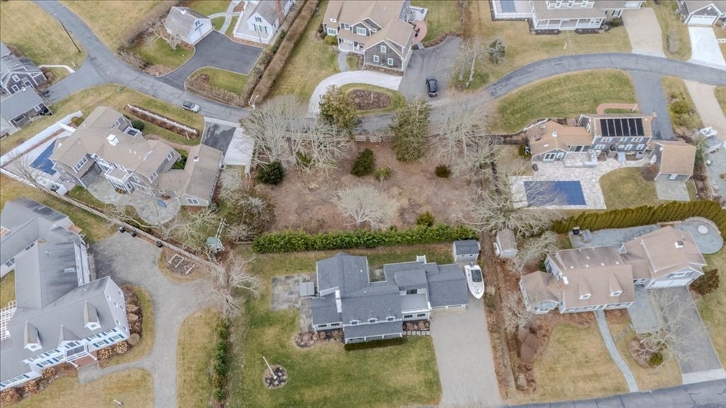 19 Riverway Property Photo 3