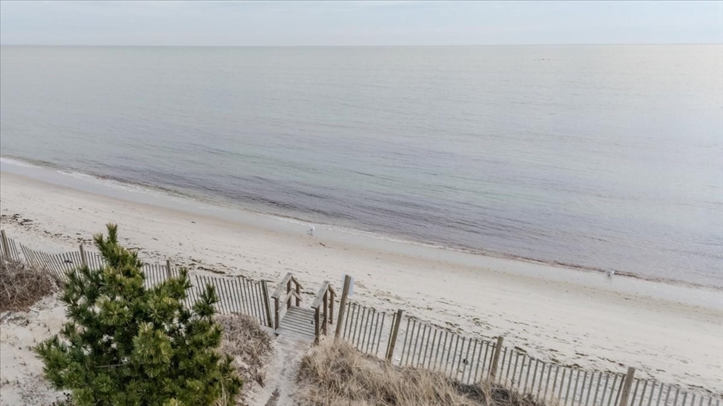 19 Riverway Property Photo 15