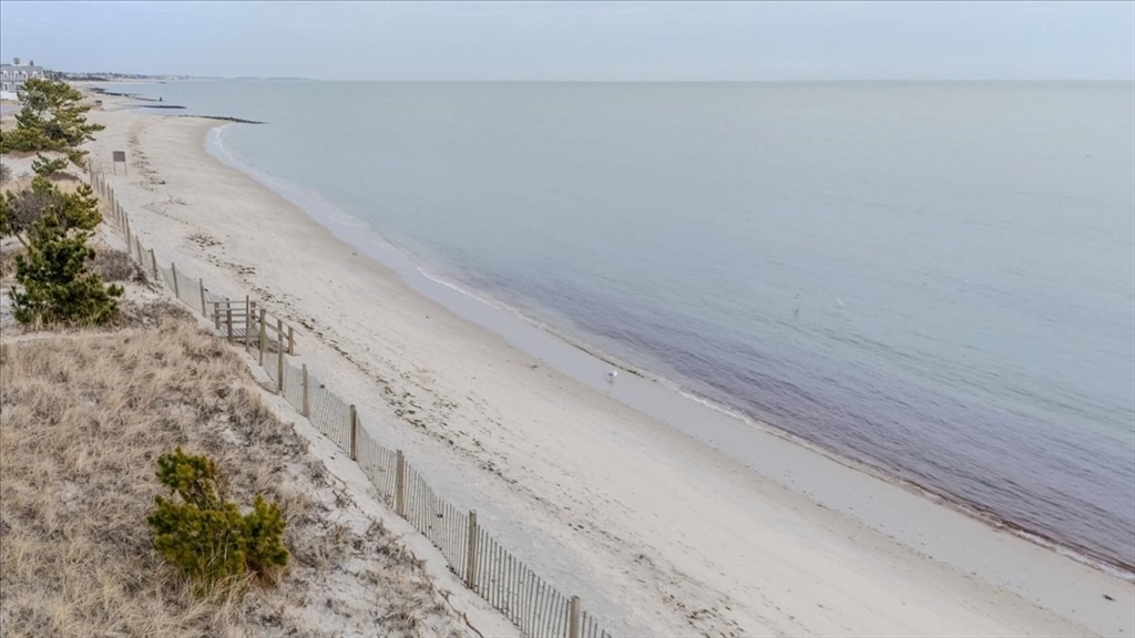 19 Riverway Property Photo 16