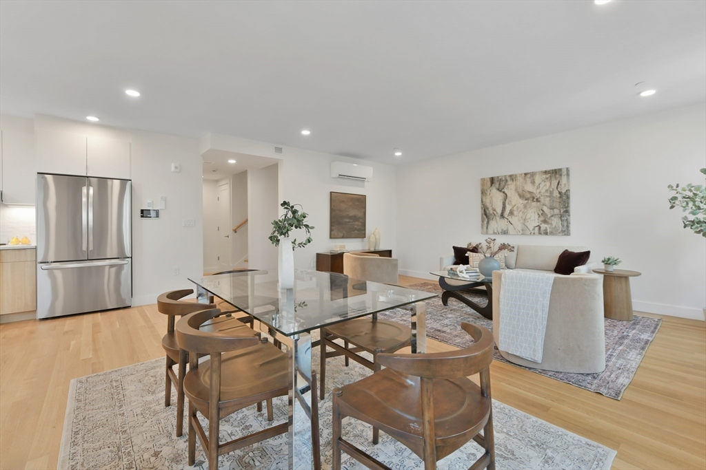 213 Harvard # 7 Property Photo 3