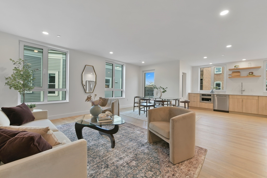 213 Harvard # 7 Property Photo 13