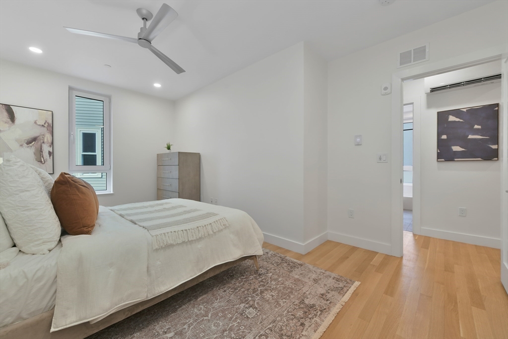213 Harvard # 7 Property Photo 24