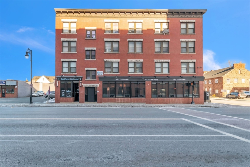 886-892 State St # 888 Property Photo 21