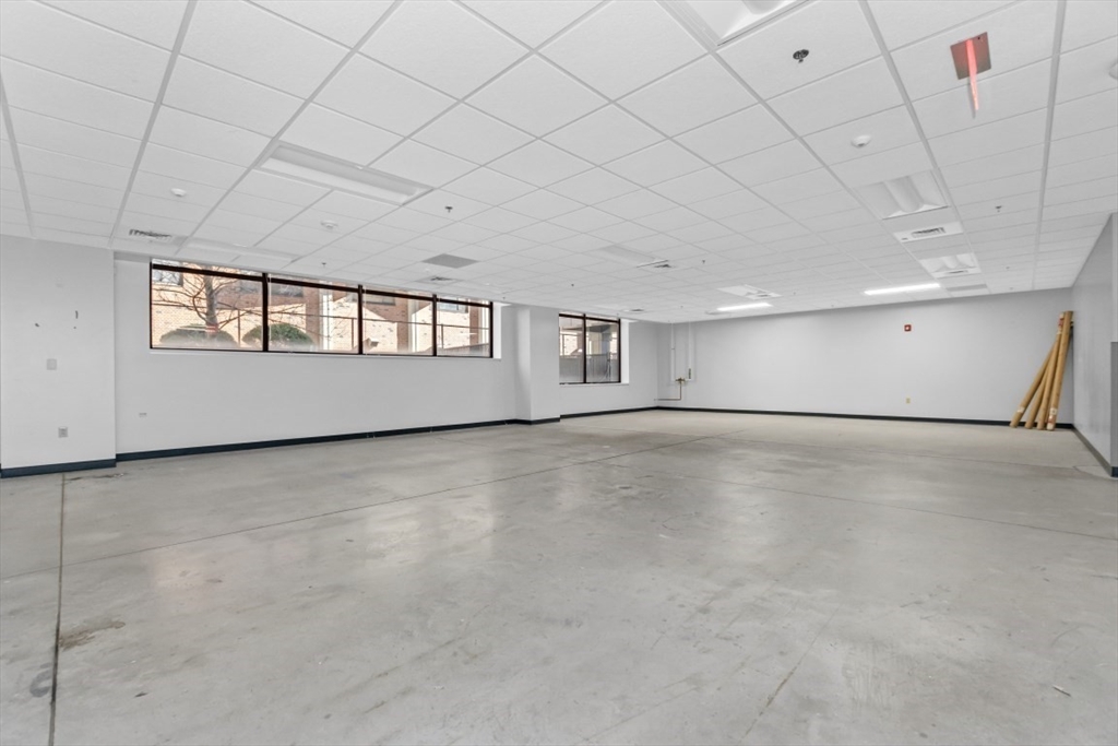 75 Pleasant Street # R1 Property Photo 2