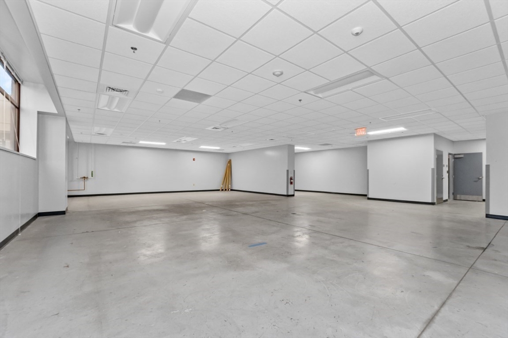 75 Pleasant Street # R1 Property Photo 3