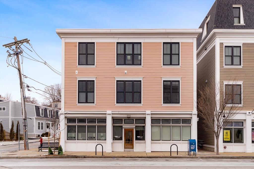 595 Somerville Ave # A Property Photo 6