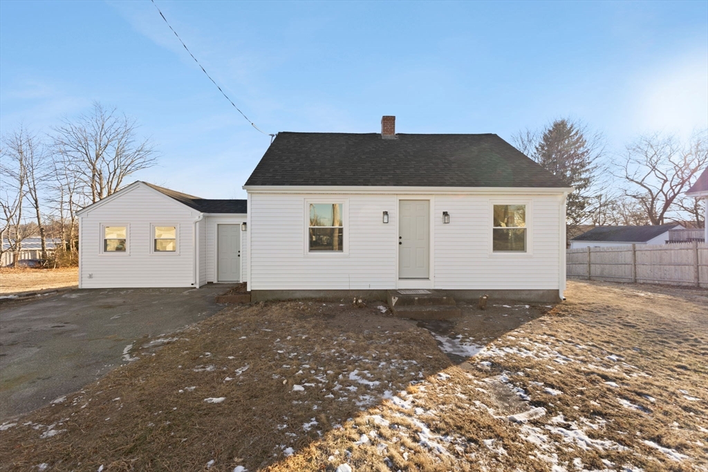 2568 Gar Hwy Property Photo 1