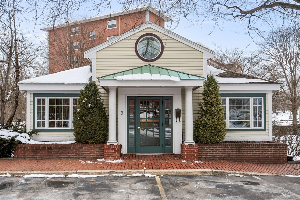 9 Chestnut Street Property Photo 1