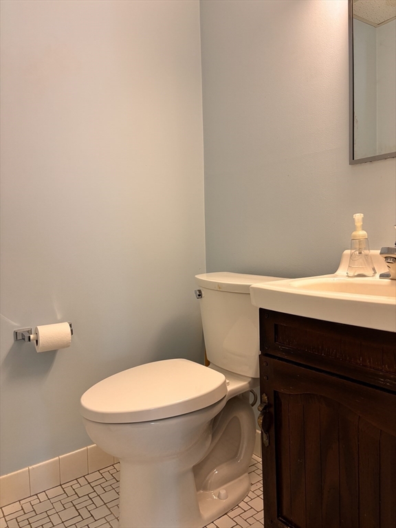 394 Lowell St # 14 Property Photo 3