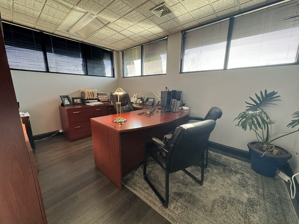 190 Russell Street Property Photo 15