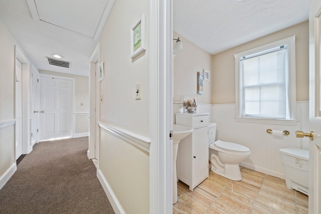 285 Washington Street Property Photo 25