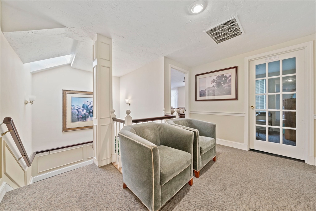 285 Washington Street Property Photo 28