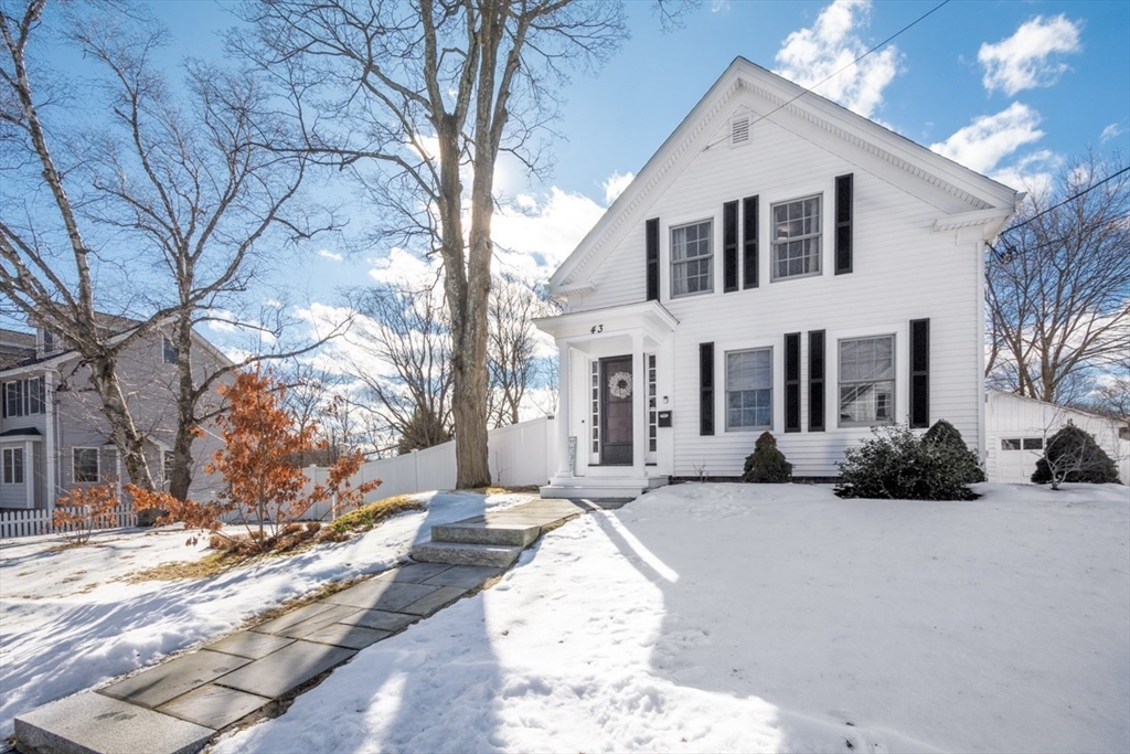 43 Village Street Property Photo