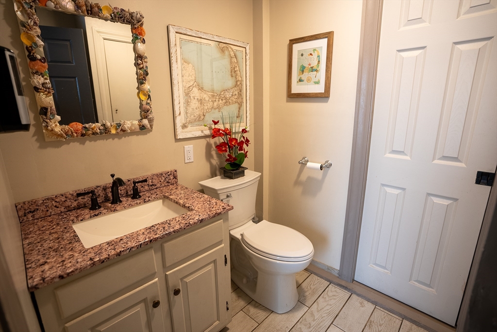 4631 Falmouth Rd Property Photo 33
