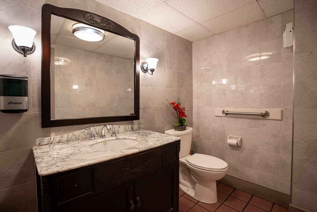 4631 Falmouth Rd Property Photo 34