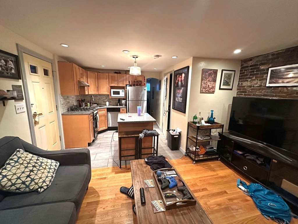18 South Russell # 1 Property Photo 1