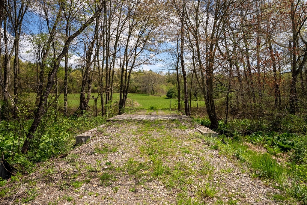 112 Sunnyside Road Property Photo 6