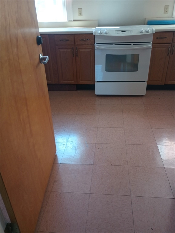 100 Bellevue Ave Property Photo 10