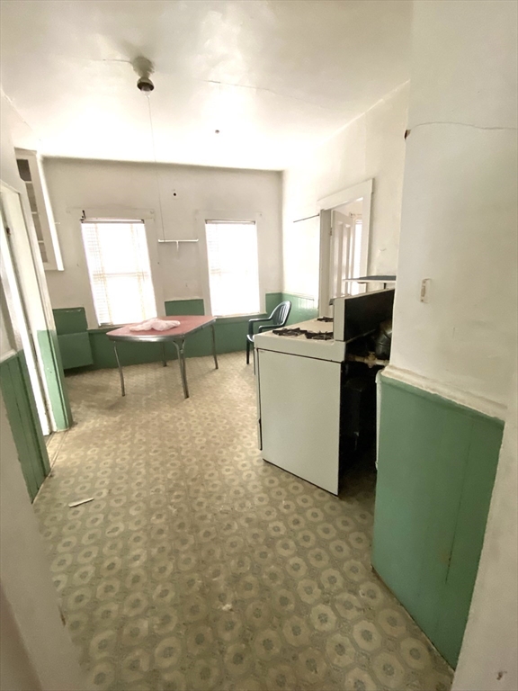 24 Alfred St Property Photo 8