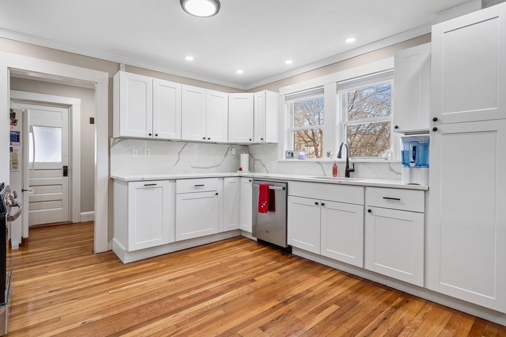 36 Olcott St Property Photo 6