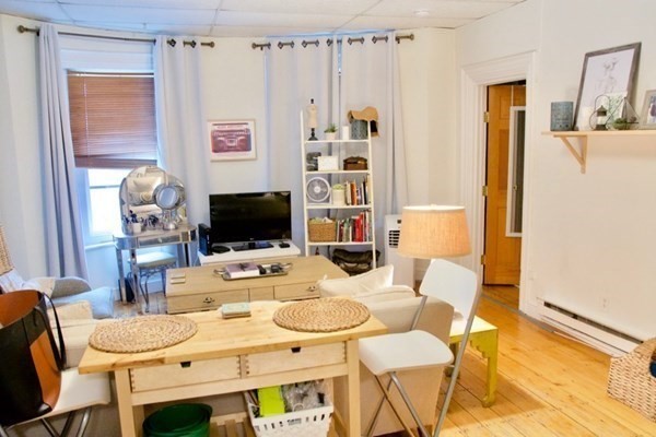 702 Massachusetts Avenue # 5 Property Photo 1