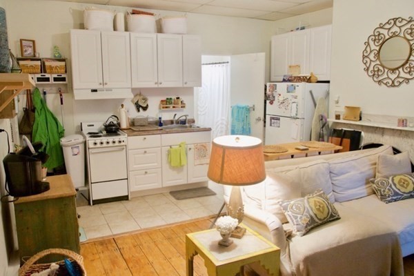 702 Massachusetts Avenue # 5 Property Photo 3
