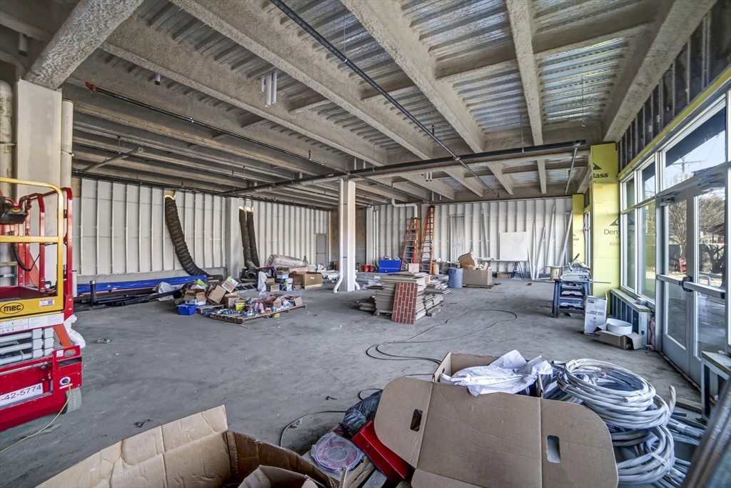 127 Centre St # F2 Property Photo 2