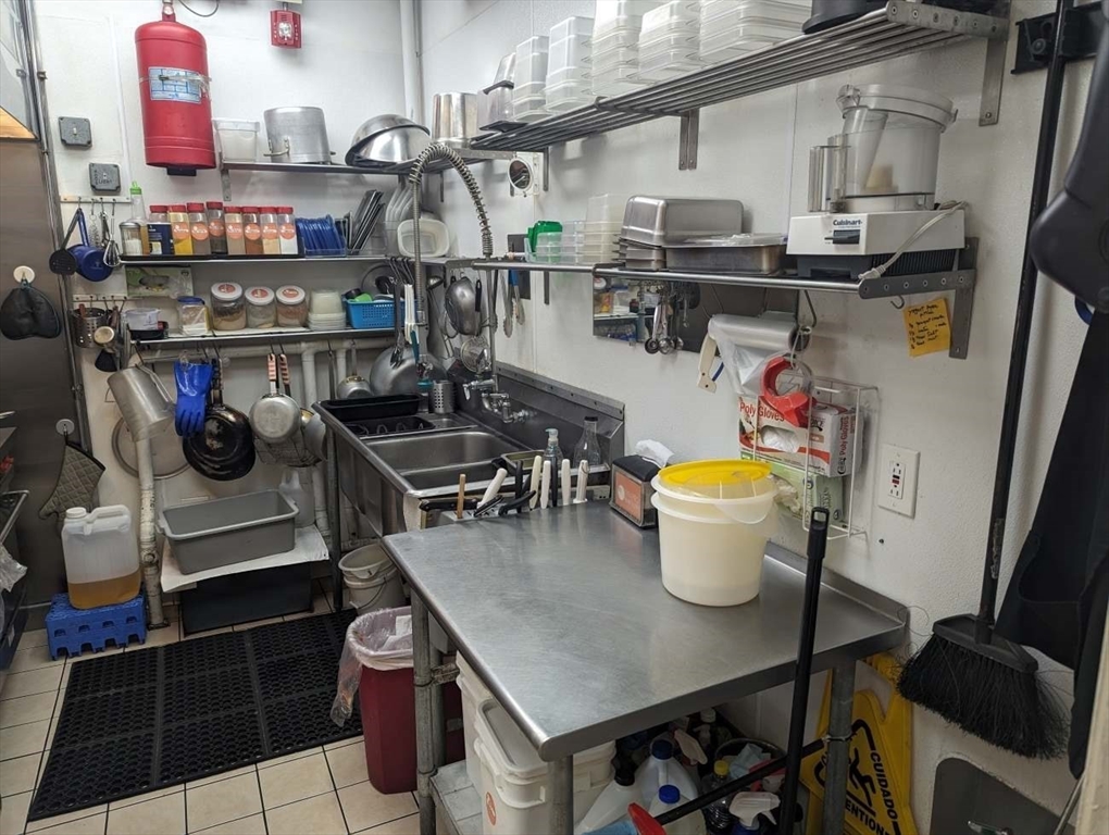 0 Confidential Property Photo 3