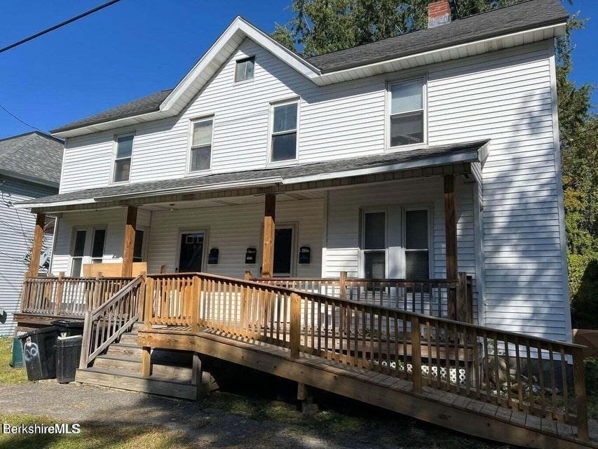 60 Division St Property Photo