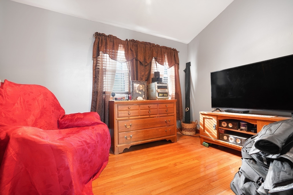 14 Spruce St Property Photo 14