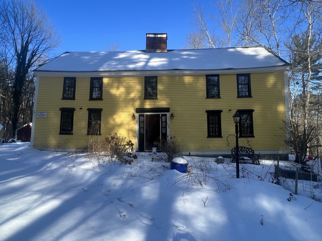 238 Essex St Property Photo