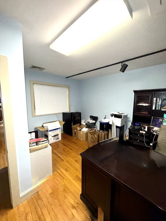 430 Maple St. Property Photo 28