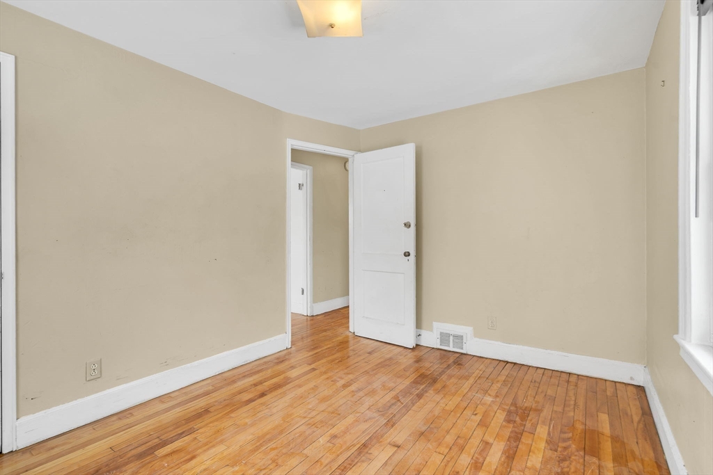 10 Briarcliff Ter Property Photo 12