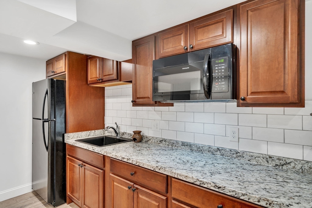 10 Briarcliff Ter Property Photo 31