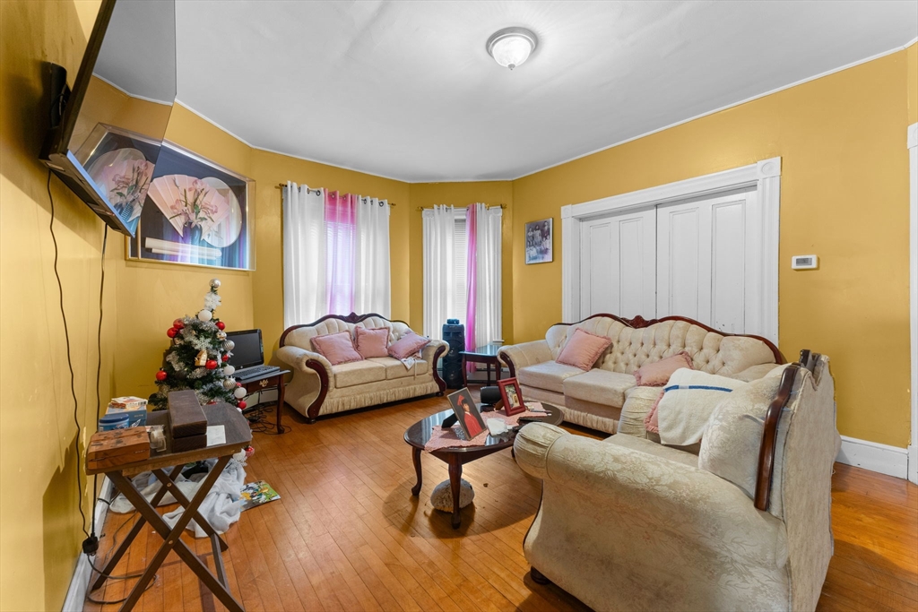 1228 Warren Ave Property Photo 15
