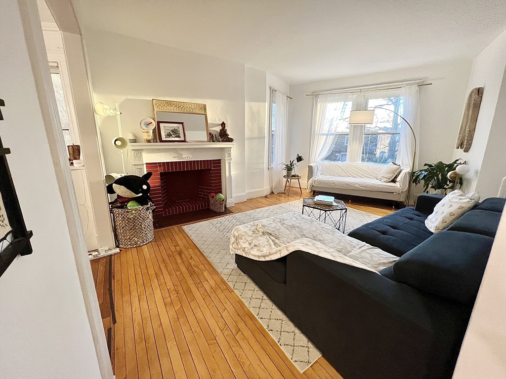 189 Rawson # 1 Property Photo 4