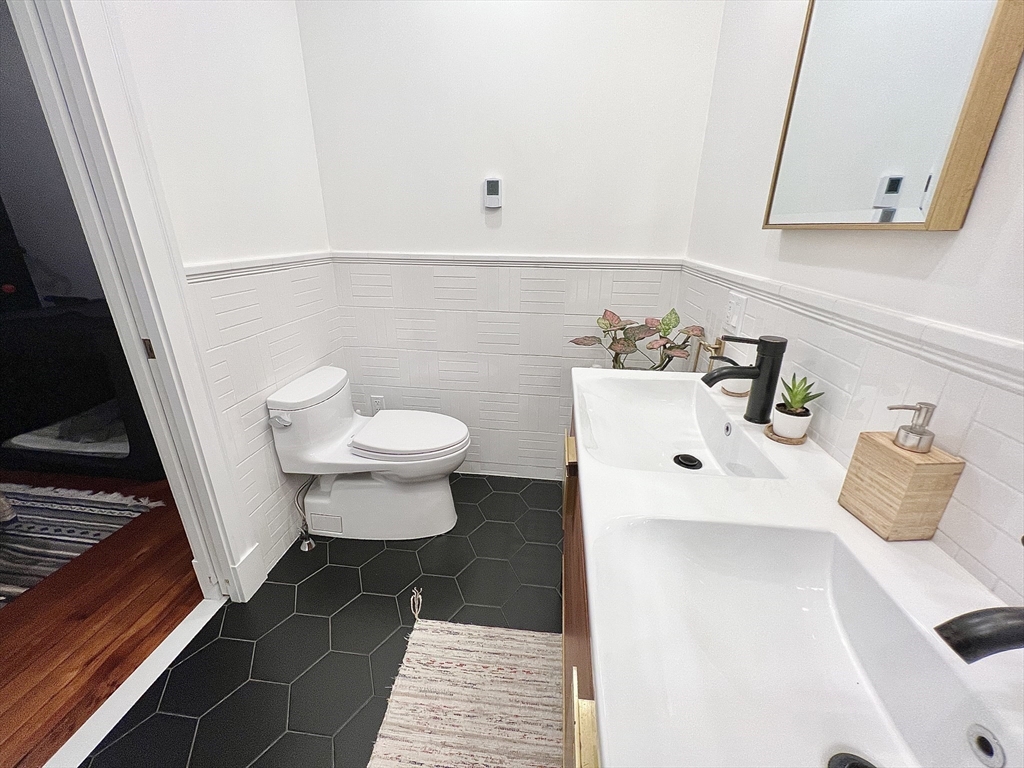 189 Rawson # 1 Property Photo 11