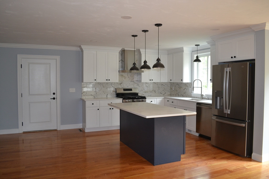 28 Barrows St Property Photo 2