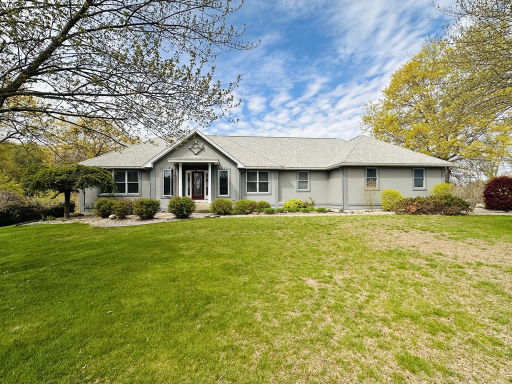 8 Alexander Dr