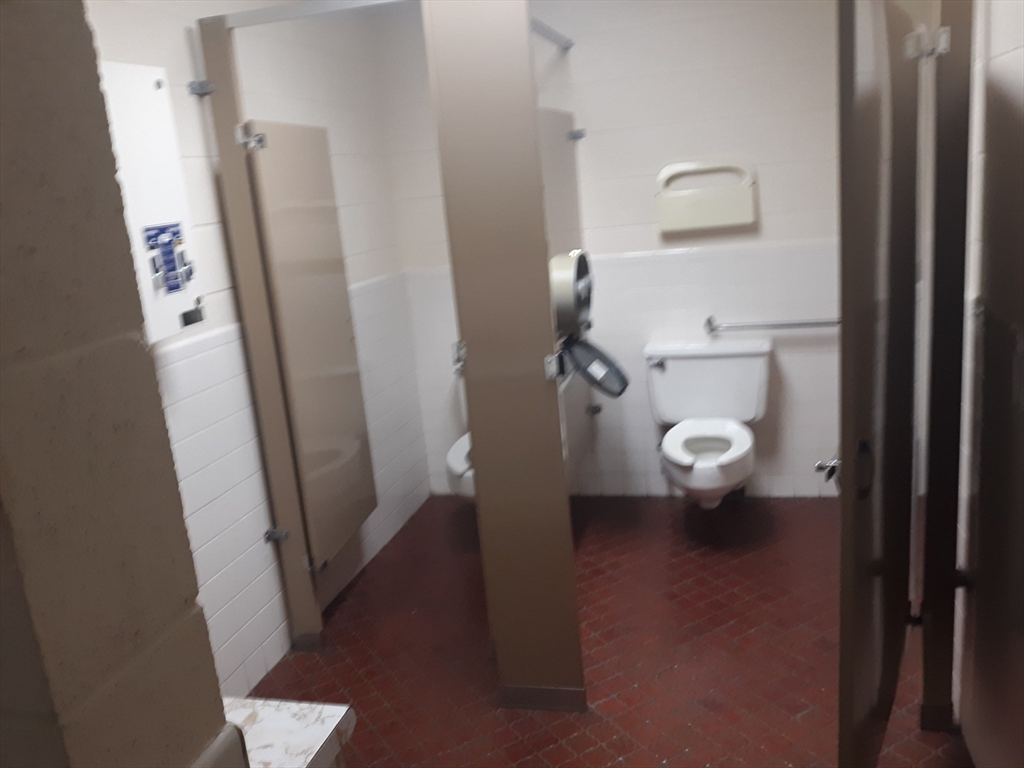 270 Main St # I Property Photo 6
