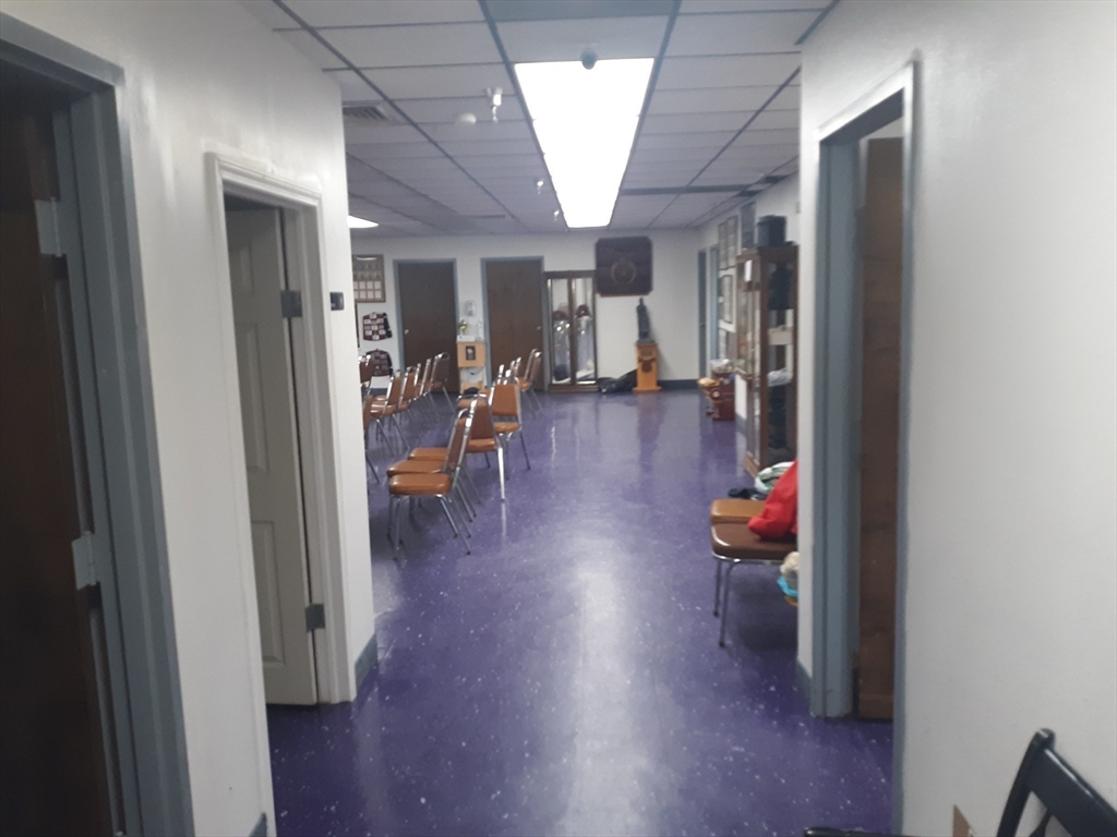 270 Main St # I Property Photo 10
