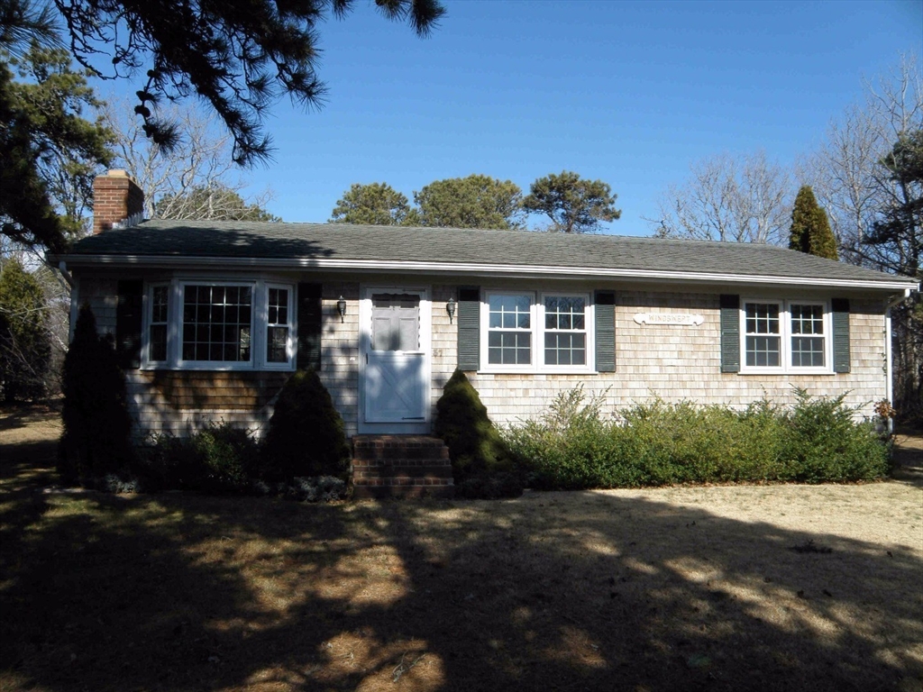 37 Knoll Dr Property Photo