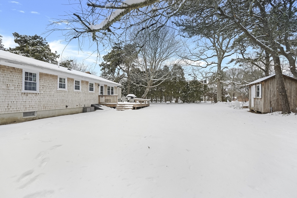 37 Knoll Dr Property Photo 5