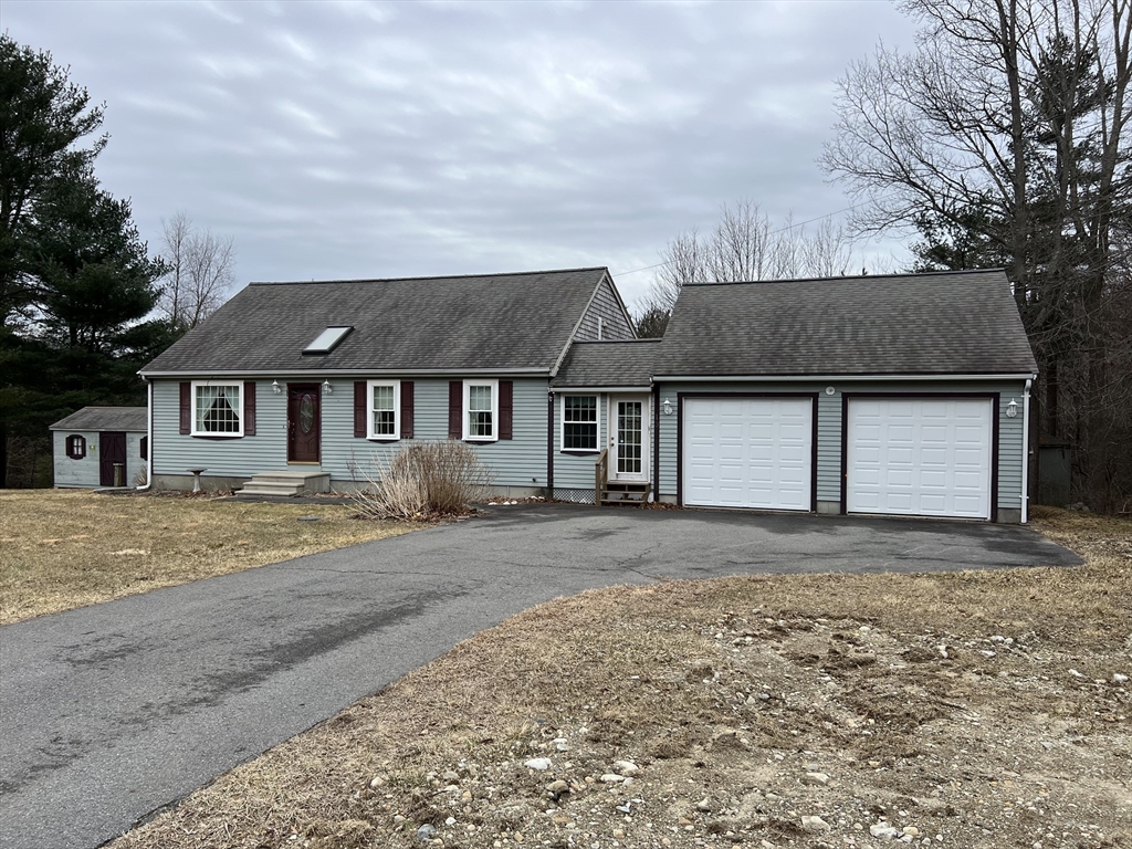 13 Elmwood Dr Property Photo