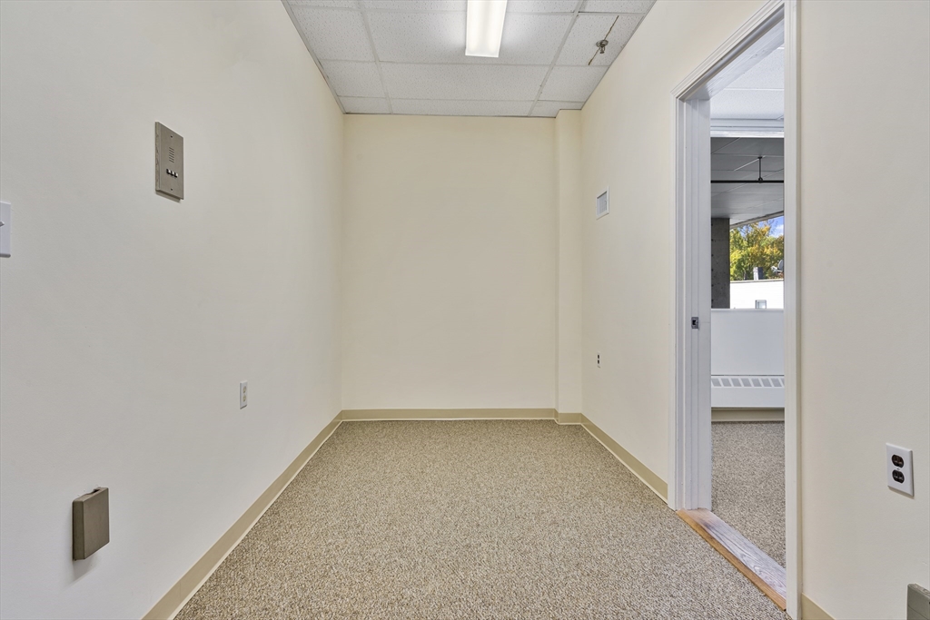 872 Massachusetts Ave # 4 Property Photo 6