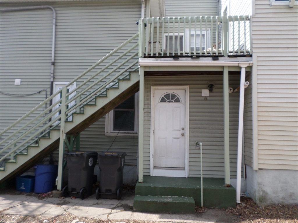 57 Bloomingdale St Property Photo 5