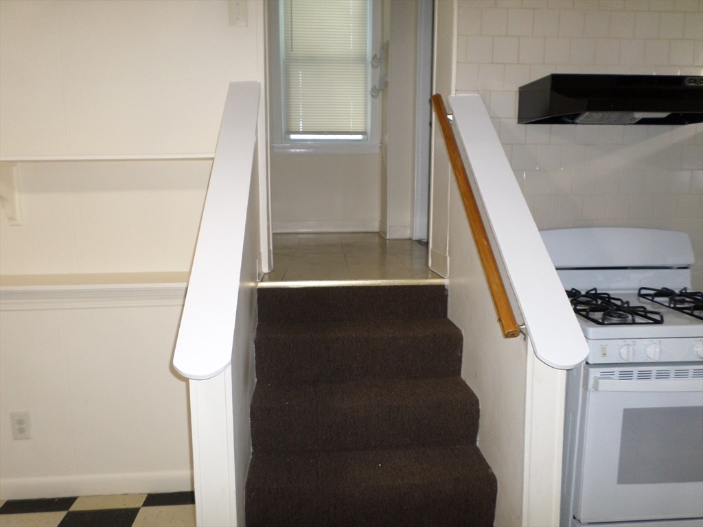 57 Bloomingdale St Property Photo 10