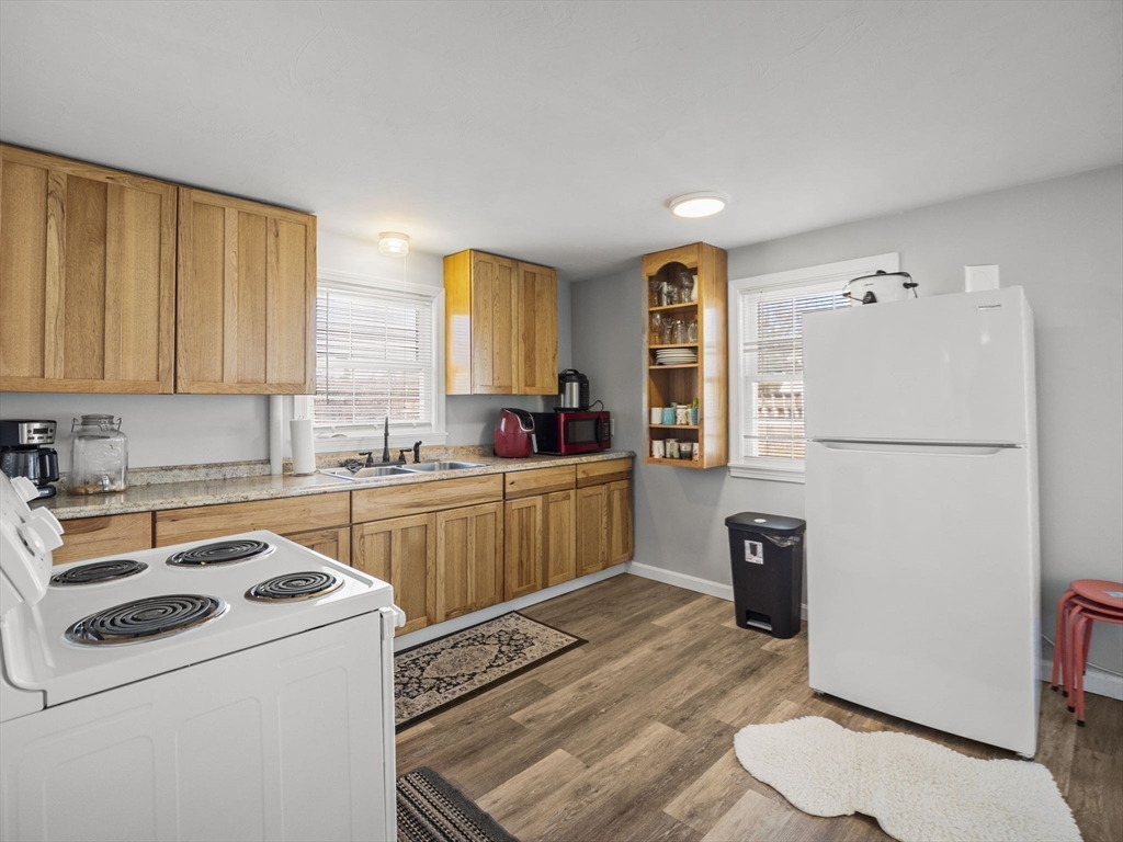 135 Mendon St Property Photo 10