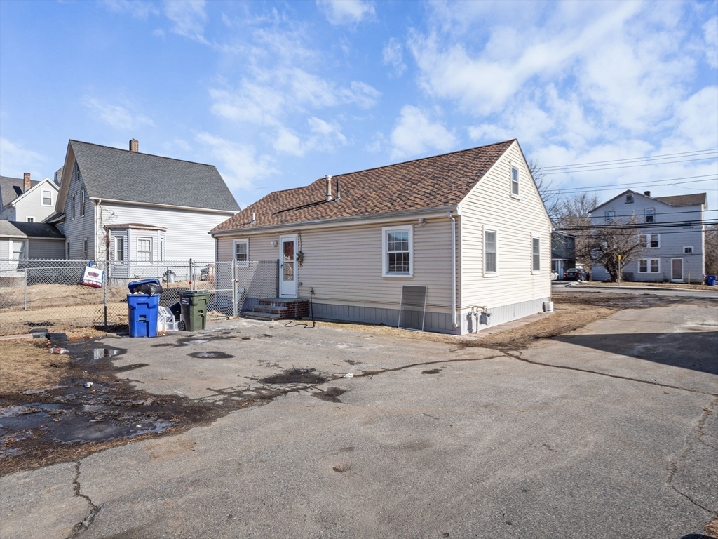 135 Mendon St Property Photo 31