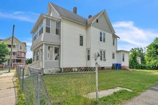79 Marshall St Property Photo 5